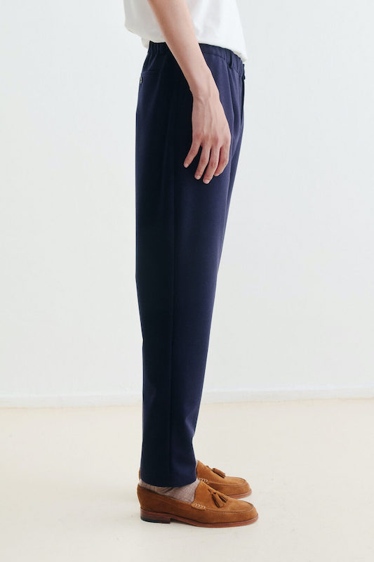A Kind of Guise Elasticated Wide Trousers Patriot Navy – Bild 3