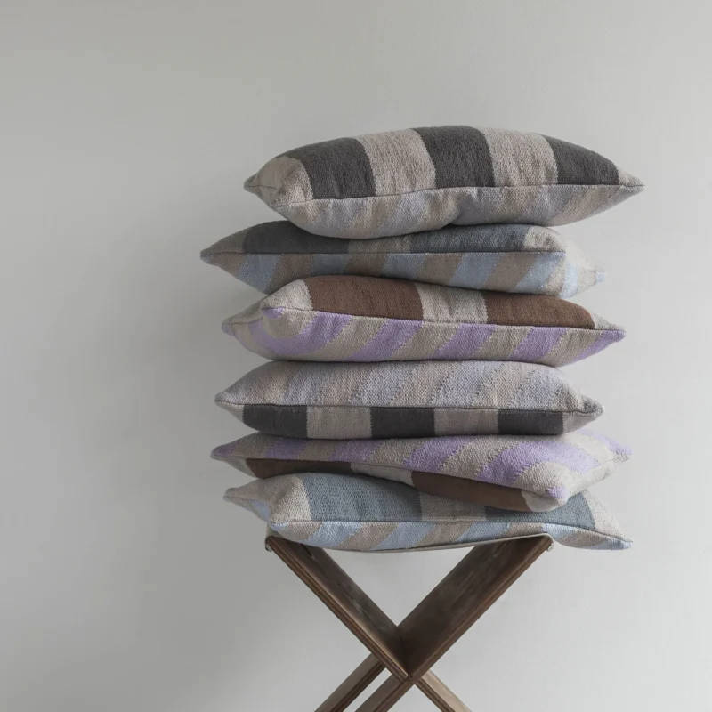 Mette Ditmer Across Kilim Cushion Cover Cover Light Lilac – Bild 2