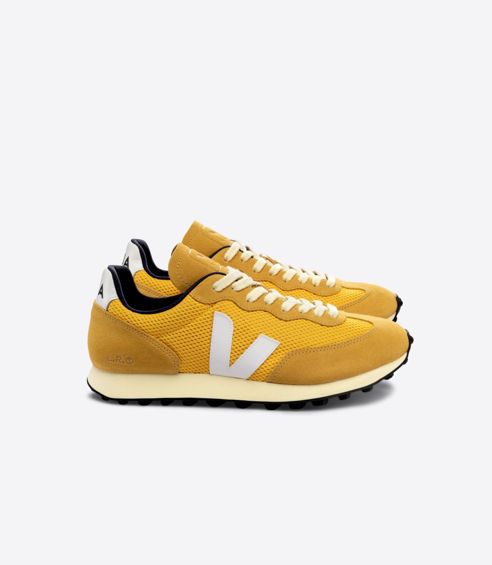 VEJA // RIO BRANCO ALVEOMESH OURO WHITE – Bild 2