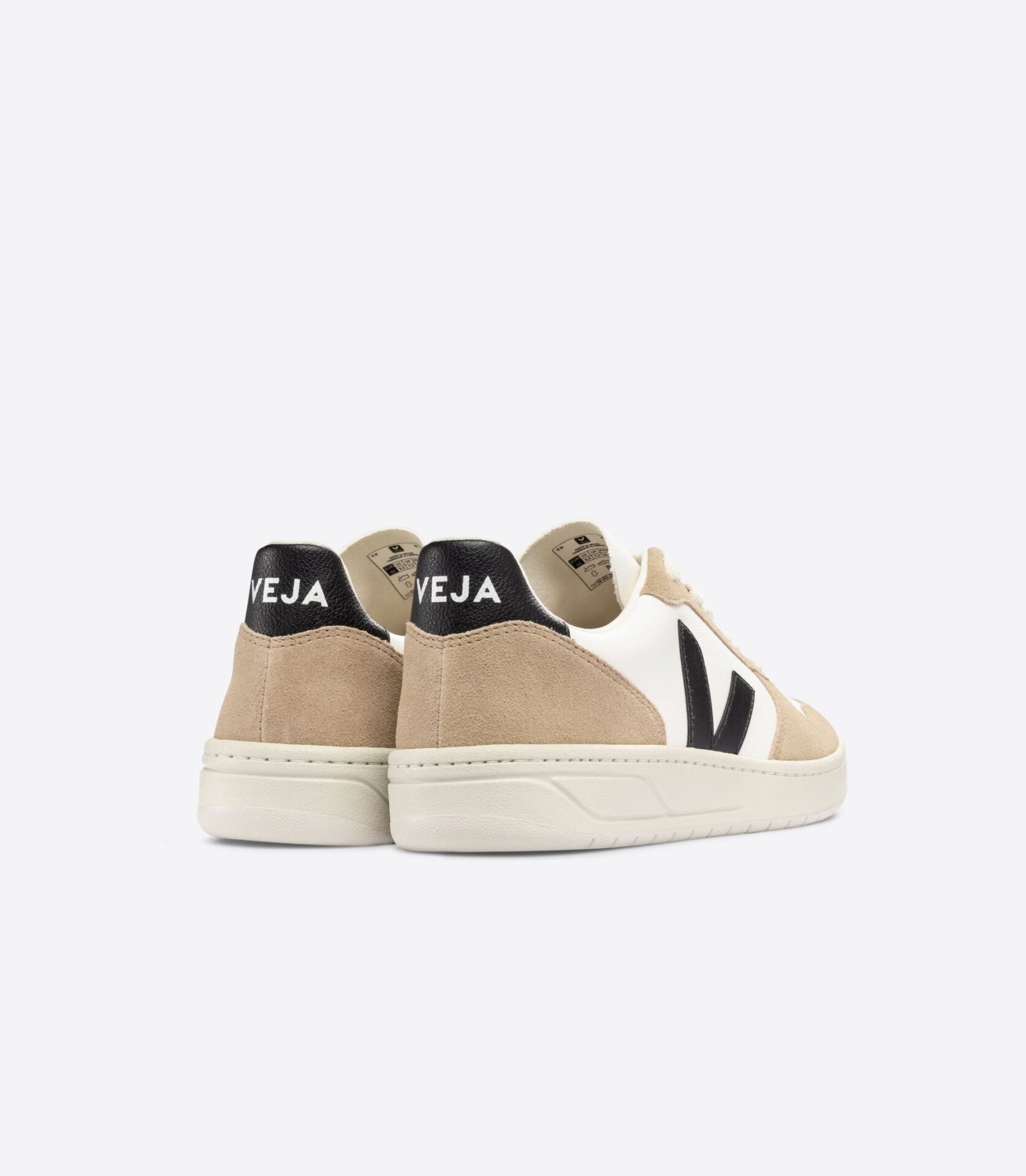 VEJA // V-10 CHROMEFREE LEATHER WHITE BLACK SAHARA – Bild 3